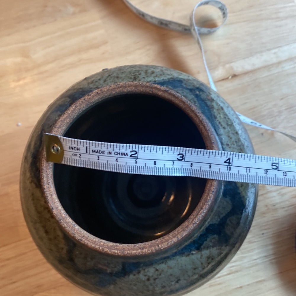 Pottery Jar - Picture 6 of 6